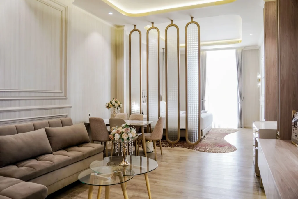 PREMIUM SUITE-5